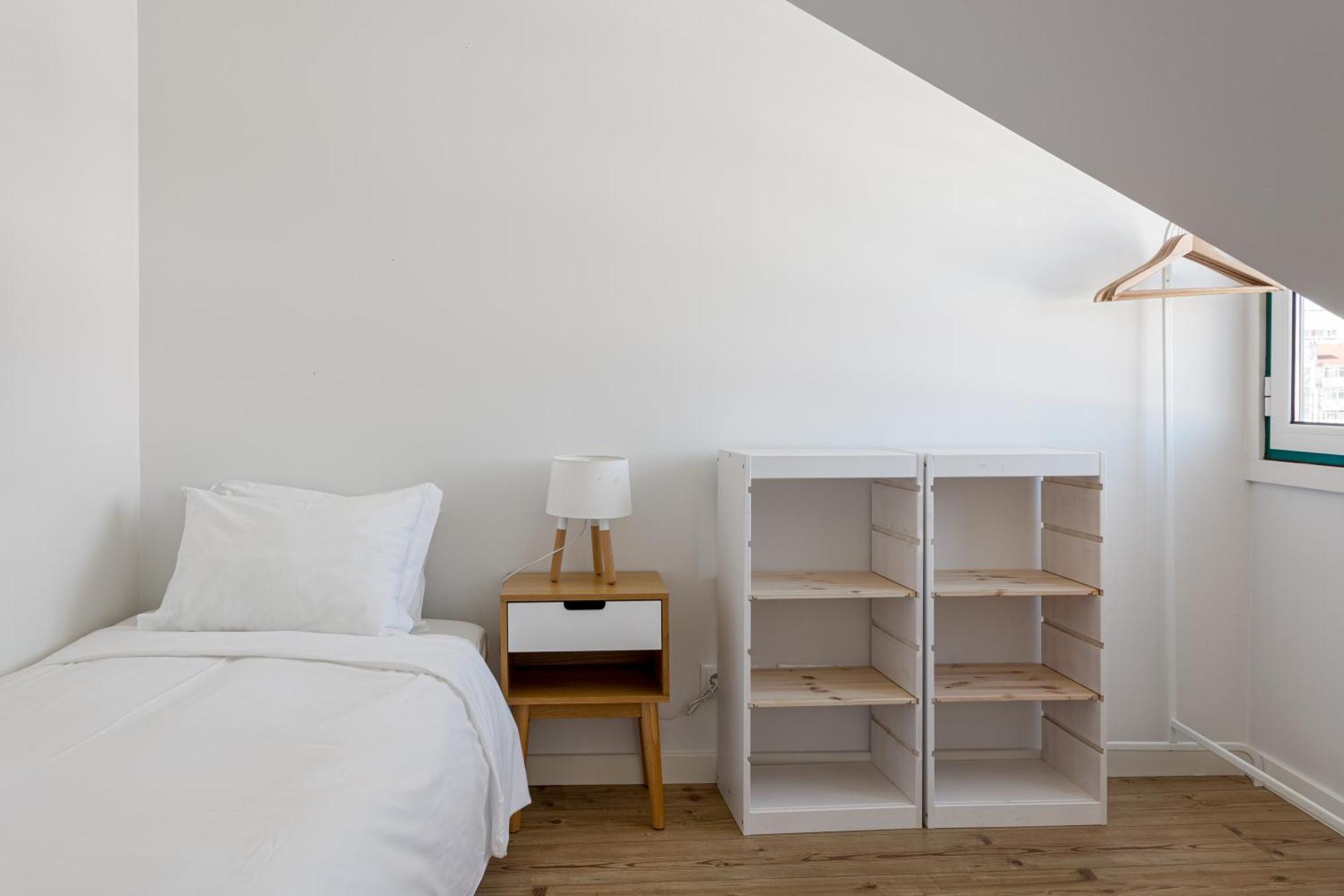 Apartment Joivy Delightful 2-bed Flat Near Park
