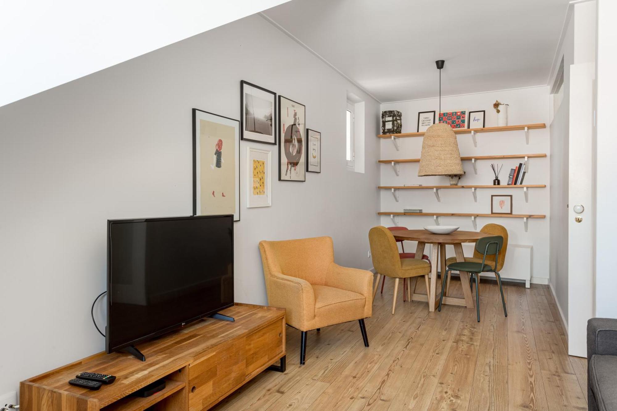 Joivy Delightful 2-bed Flat Near Park *